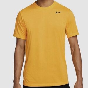 Nike Dri-FIT Legend Men's Fitness T-Shirt Size S University Gold DX0989-739